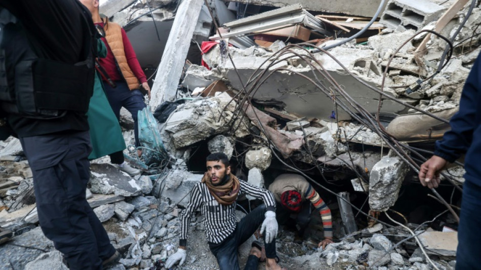 Israel multiplica los ataques en Gaza y advierte de que la guerra durar&aacute;