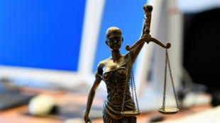BSG urteilt zu Unfallschutz f&uuml;r Vater bei S&auml;gearbeiten f&uuml;r Kita-Weihnachtsbasar