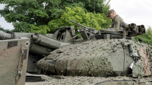 L'Ukraine affirme qu'un de ses drones a touch&eacute; un navire sur une base navale russe 