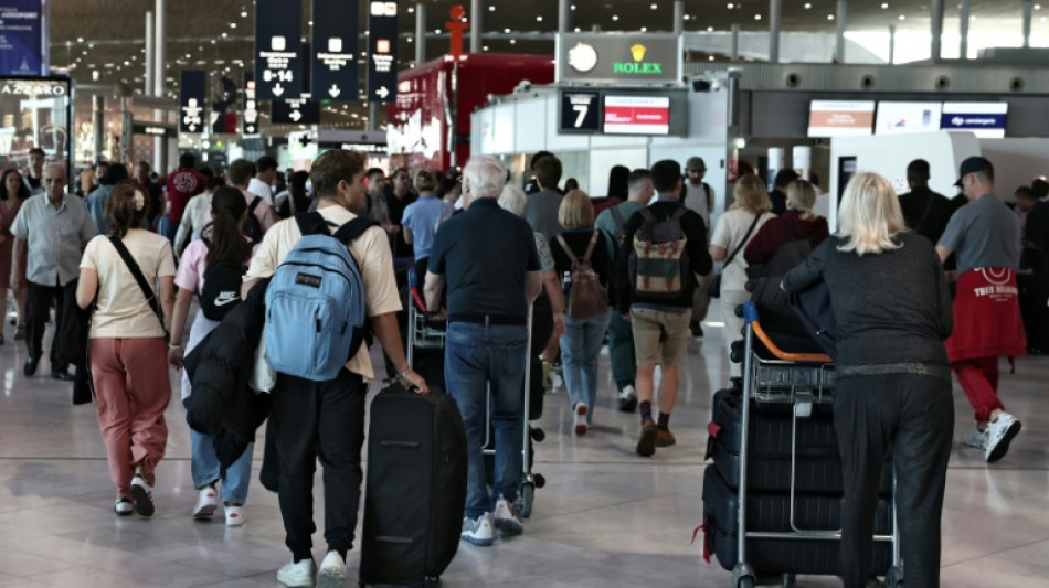 Greve de controladores de tr&aacute;fego a&eacute;reo na Fran&ccedil;a atrapalha in&iacute;cio das f&eacute;rias