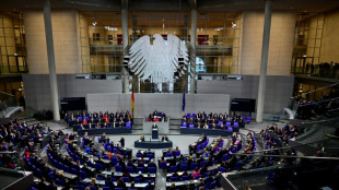 Bundestag beginnt namentliche Abstimmung &uuml;ber Vertrauensfrage