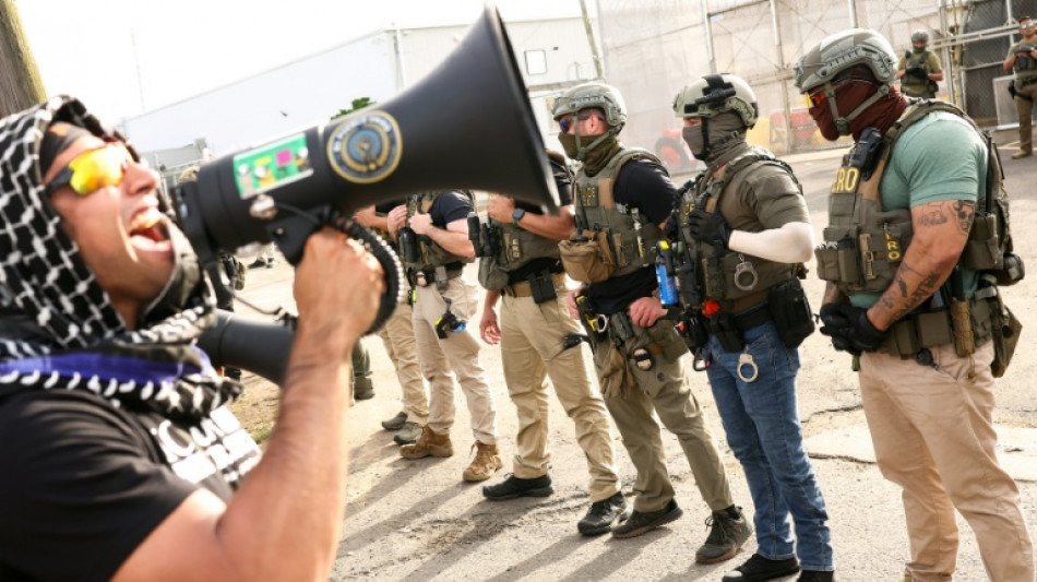 Disturbios frente a un centro de detenci&oacute;n de inmigrantes en EEUU