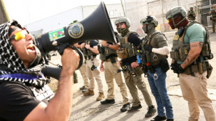 Disturbios frente a un centro de detenci&oacute;n de inmigrantes en EEUU