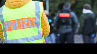 Kugelbombenexplosion an Silvester: Erneut Wohnungen in Berlin durchsucht