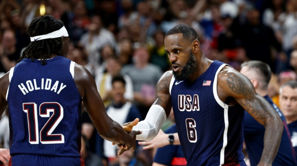 EUA estreia no basquete de Paris-2024 com vit&oacute;ria (110-84) sobre a S&eacute;rvia