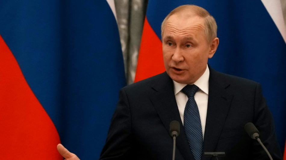 Macron due in Kyiv after Putin says ready for compromise