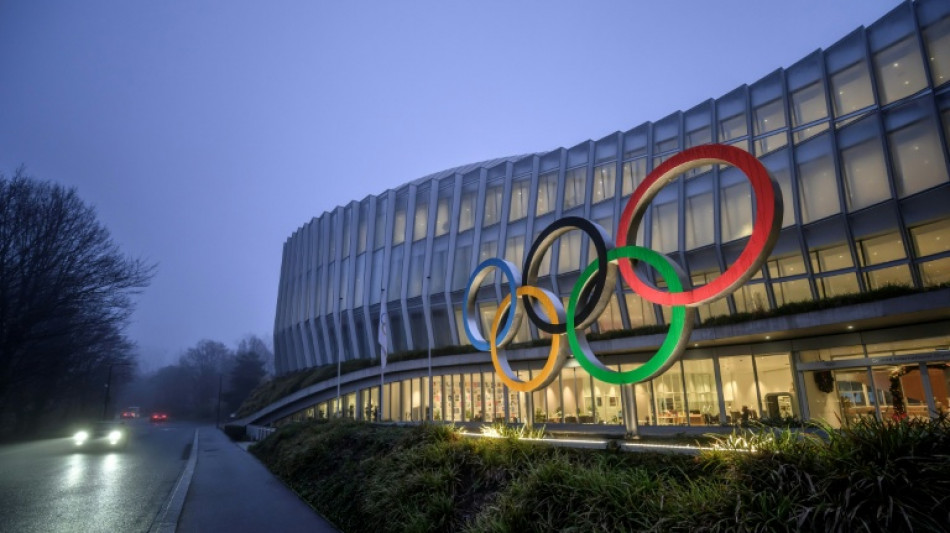 El COI aboga por retorno de deportistas rusos y bielorrusos juniors con himno y bandera