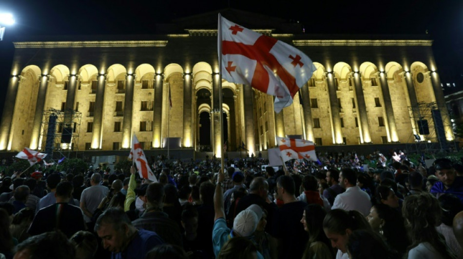 Zehntausende Menschen protestieren in Georgien gegen Gesetz zur "ausl&auml;ndischen Einflussnahme"