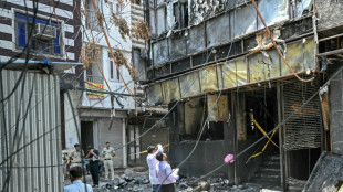Al menos 21 muertos por un incendio en un hotel de la capital de India