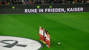 D&eacute;c&egrave;s de Beckenbauer: chanson, maillot sp&eacute;cial, minute de silence, le Bayern salue son "Kaiser"
