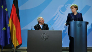 Bericht: Stoiber wollte Sch&auml;uble zum Sturz von Merkel bewegen