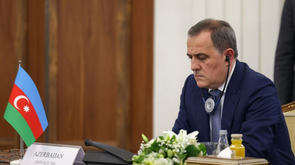 R&eacute;union diplomatique &agrave; T&eacute;h&eacute;ran pour r&eacute;concilier l'Azerba&iuml;djan et l'Arm&eacute;nie