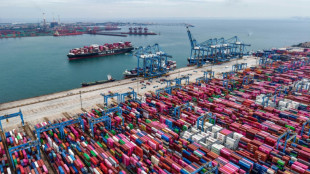 El crecimiento de China se desacelera por caída en el consumo interno y tensiones comerciales
