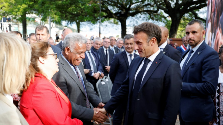 Macron mart&egrave;le que "la Nouvelle-Cal&eacute;donie est fran&ccedil;aise" et sermonne les ind&eacute;pendantistes