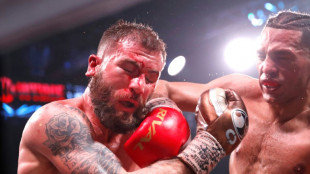 Benavidez derrota a Plant y desaf&iacute;a a Canelo en los supermedianos