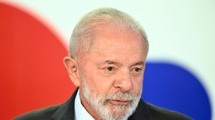 Lula inicia visita à França com acordo UE-Mercosul e crises internacionais na agenda