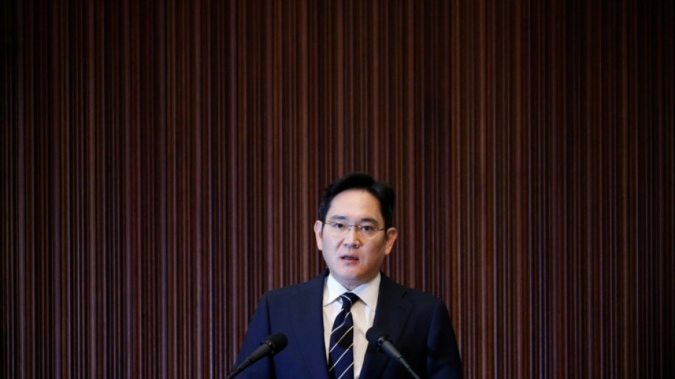 Cor&eacute;e du Sud: le patron de Samsung graci&eacute; pour "aider l'&eacute;conomie"