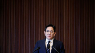 Cor&eacute;e du Sud: le patron de Samsung graci&eacute; pour "aider l'&eacute;conomie"
