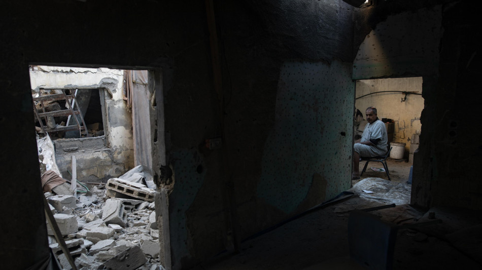 Fonti Gaza, 104 morti tra cui 46 bimbi nei raid di Israele