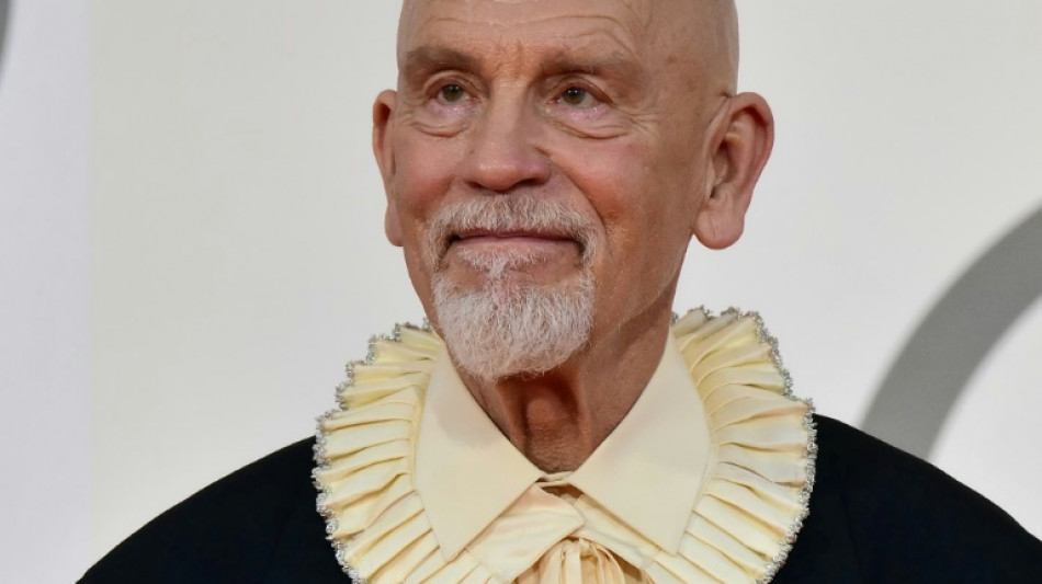 John Malkovich gana el premio al mejor actor en Venecia con un filme sobre Chile