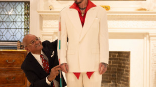 J Balvin firma una capsule collection per Kiton