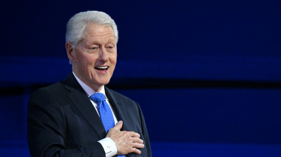Fr&uuml;herer US-Pr&auml;sident Clinton mit Fieber im Krankenhaus 