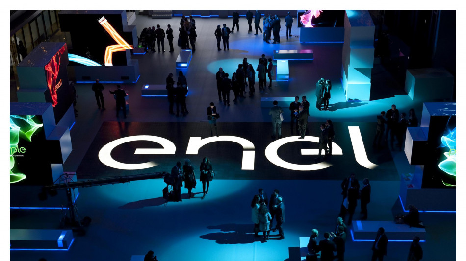 Enel vola in Borsa (+5%) dopo la pubblicazione del piano strategico