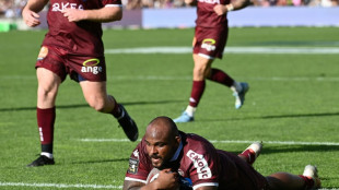 Top 14: Bordeaux-B&egrave;gles s'&eacute;chappe, Toulouse retrouve Dupont et la victoire