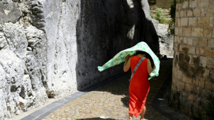 40&deg;C en France: "pas des temp&eacute;ratures normales" mais la "preuve du d&eacute;r&egrave;glement" climatique, r&eacute;affirme Christophe B&eacute;chu