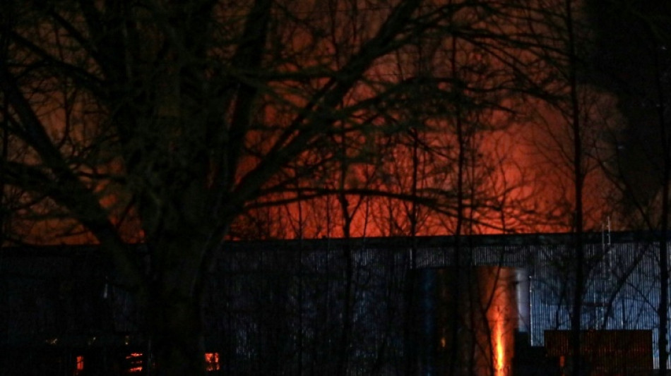 Important incendie dans un b&acirc;timent de Bollor&eacute; Logistics pr&egrave;s de Rouen