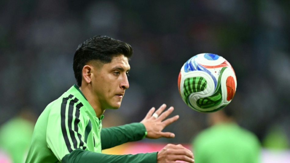 El futbolista mexicano Edson &Aacute;lvarez rechaza v&iacute;nculos con un secuestro en su pa&iacute;s
