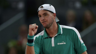 Struff supreende, vence Hurkacz e vai &agrave; final em Stuttgart contra Tiafoe