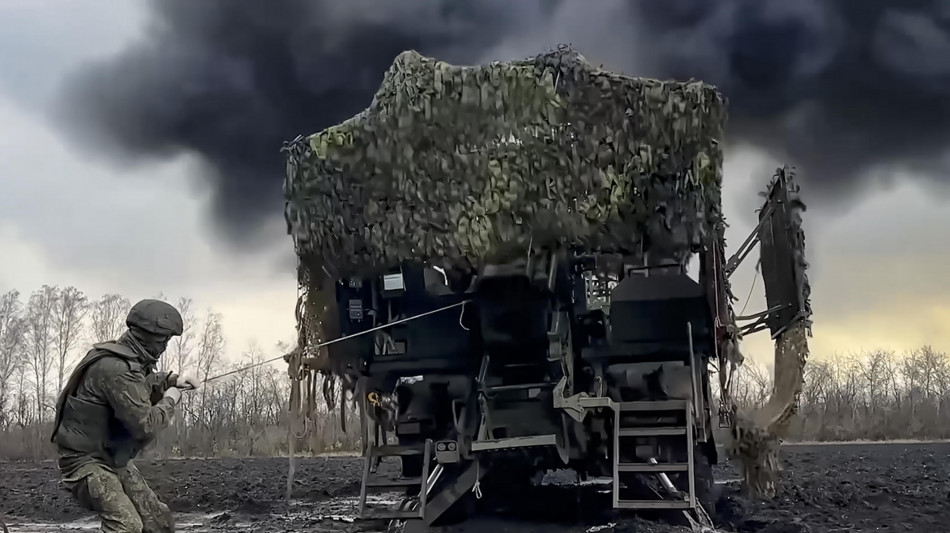 'Piano Usa prevede che Kiev ceda terre e riduca esercito'