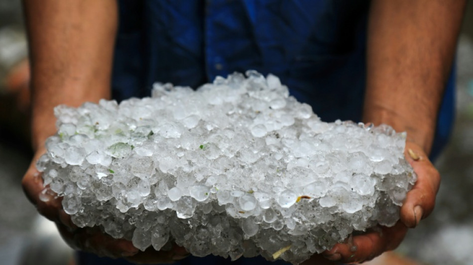 Una inusual tormenta de granizo azota la ciudad egipcia de Alejandría