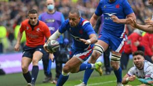 Tournoi des six nations: la France devant en Ecosse &agrave; la mi-temps