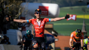 Tour de Romandie: Teuns gagne &agrave; Romont, Dennis se pare de vert