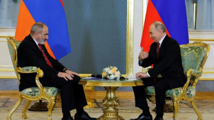 Nach Spannungen: Russlands Pr&auml;sident Putin spricht mit Armeniens Regierungschef