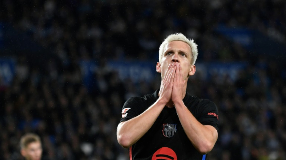 LaLiga comunica que Barcelona não cumpriu fair play financeiro para inscrever Dani Olmo