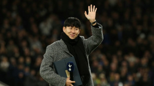 Spurs sink Slavia Prague to boost last-16 bid in front of Son