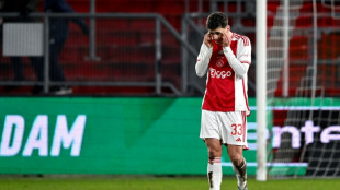 Foot: pour l'Ajax, d&eacute;b&acirc;cle historique et ann&eacute;e chaotique