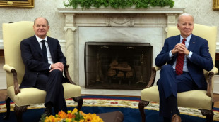 Biden dankt Scholz f&uuml;r "starke und best&auml;ndige F&uuml;hrung" in Ukraine-Krieg